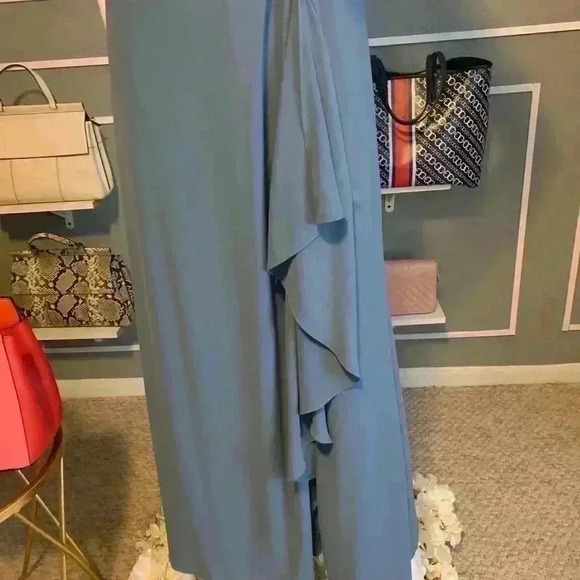 Davis Bridal Twisted Knot Halter Georgette Bridesmaid Dress Size 2 - Picture 9 of 9